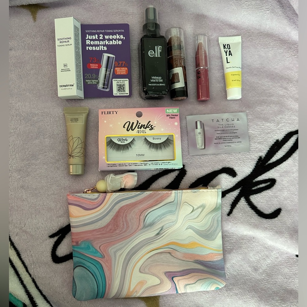 Brand new skincare and makeup with Ipsy bag